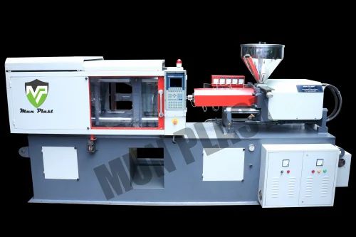 Plastic moulding machine