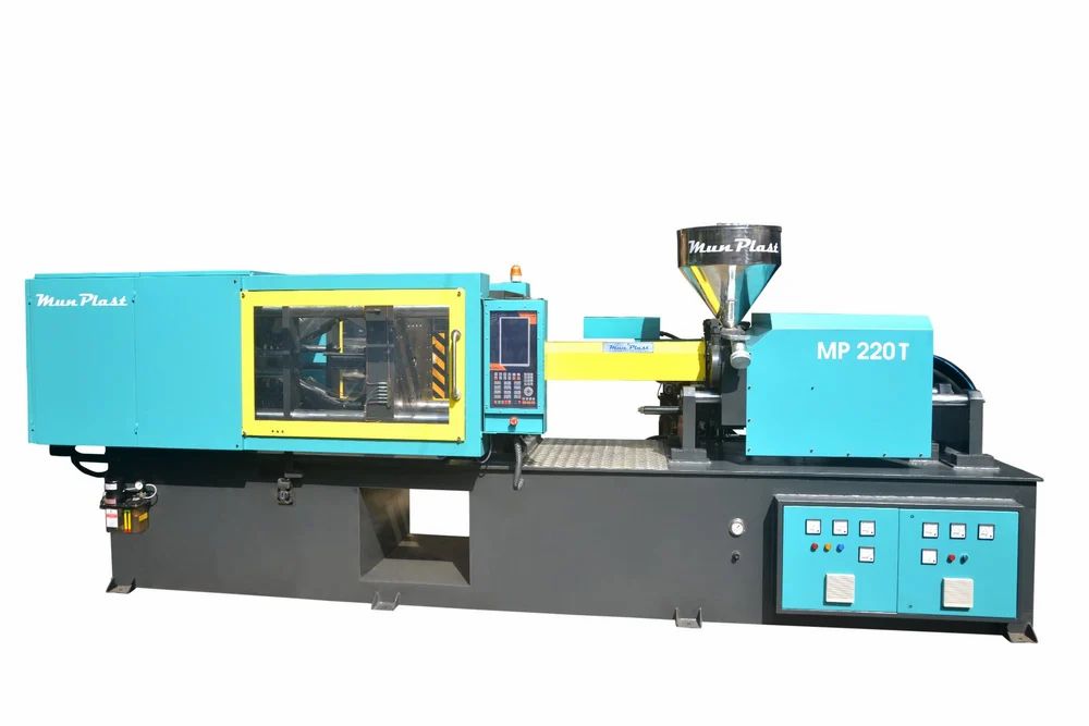 Toggle type injection molding machine